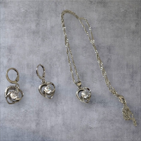 Silver and Clear CZ heart earrings/pendant set stamped .925 & matching necklace - Picture 4 of 5